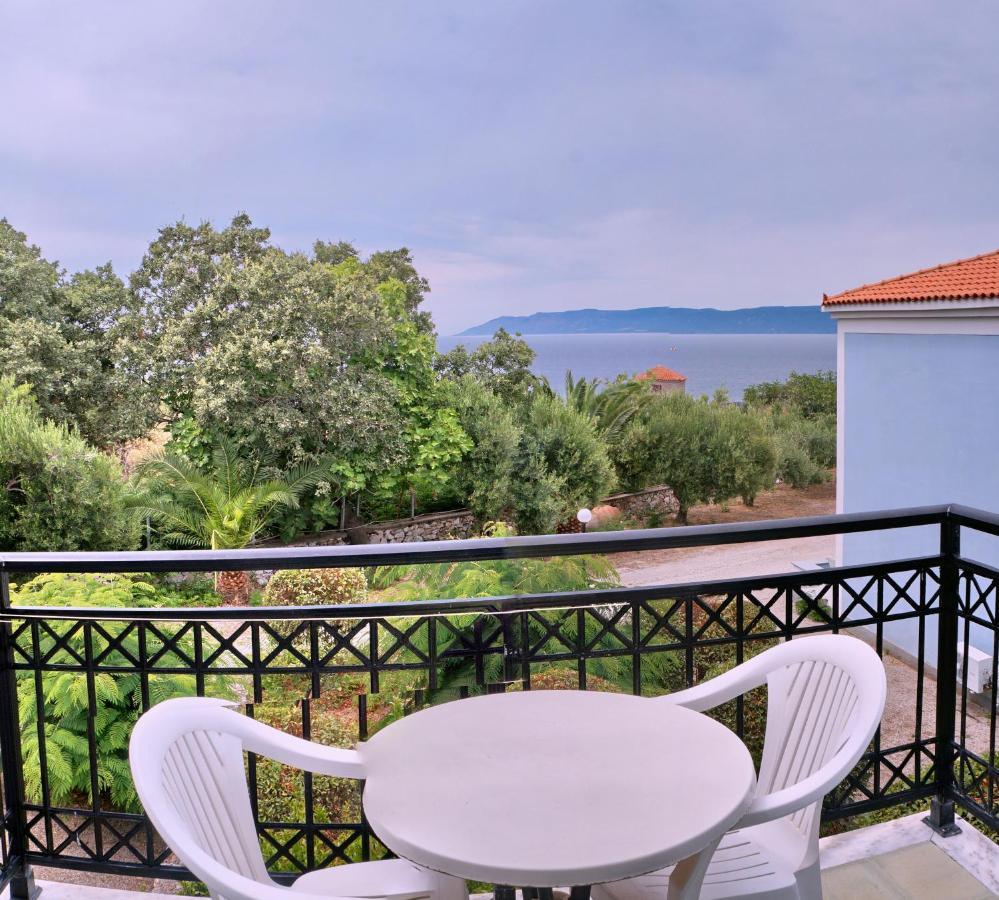 Panselinos Hotel Eftalou Extérieur photo
