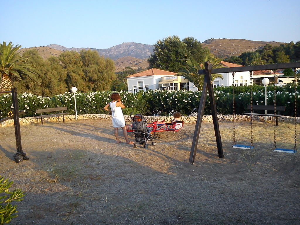 Panselinos Hotel Eftalou Extérieur photo